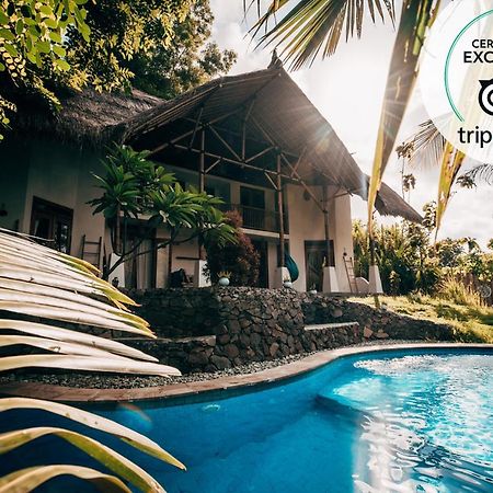 فندق Kuta في  Batu Bambu المظهر الخارجي الصورة